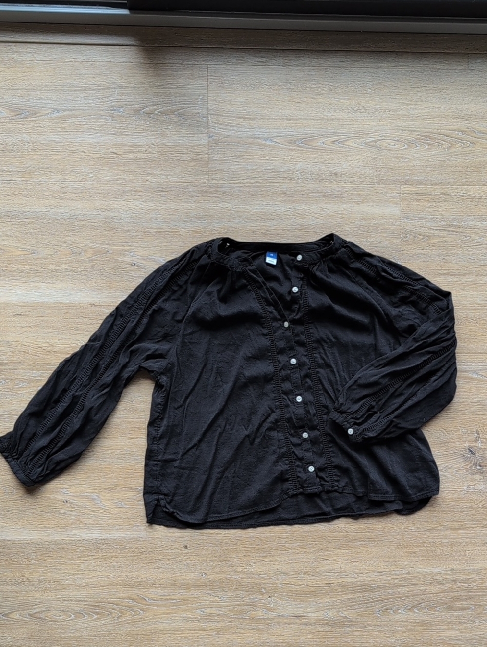 Old Navy Cotton Blend Flowy Blouse, Black With White Buttons, XS